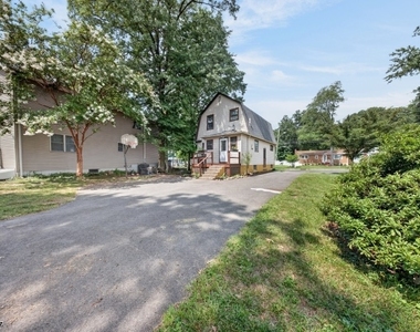 1871 W 4th St - Photo Thumbnail 23