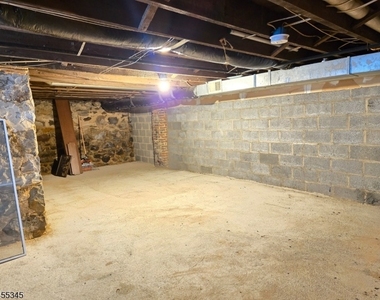 34 Carlton Ave - Photo Thumbnail 24