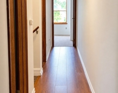34 Carlton Ave - Photo Thumbnail 14