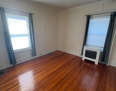 17 N Doughty Ave - Photo Thumbnail 8