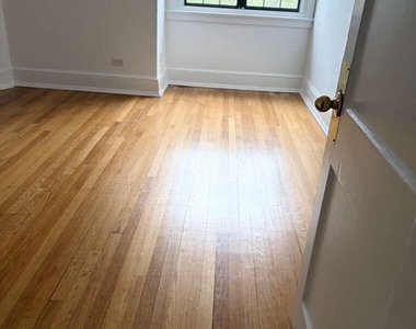 1001 Norwood Avenue - Photo Thumbnail 6