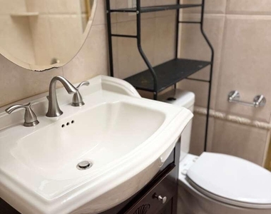 1001 Norwood Avenue - Photo Thumbnail 10