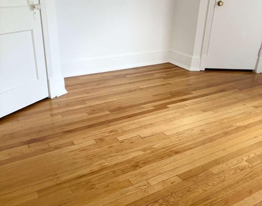 1001 Norwood Avenue - Photo Thumbnail 9