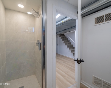 1001 Norwood Avenue - Photo Thumbnail 17