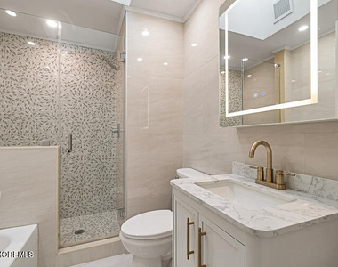 1001 Norwood Avenue - Photo Thumbnail 7