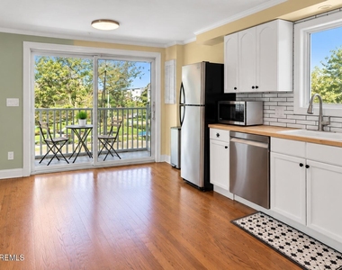 310 5th Avenue - Photo Thumbnail 12