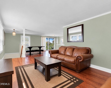 310 5th Avenue - Photo Thumbnail 14