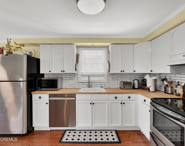 310 5th Avenue - Photo Thumbnail 16