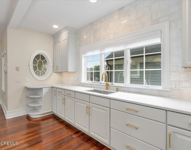 410 1st Avenue - Photo Thumbnail 11