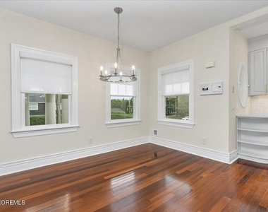 410 1st Avenue - Photo Thumbnail 12