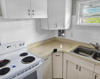 8 Kendall Drive - Photo Thumbnail 16