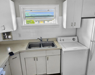 8 Kendall Drive - Photo Thumbnail 15