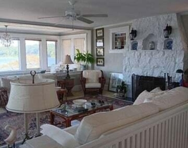 2 Beach Way - Photo Thumbnail 1