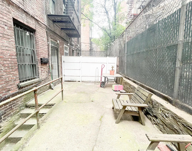 45th Street/9th Avenu - Photo Thumbnail 7