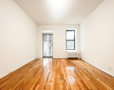 45th Street/9th Avenu - Photo Thumbnail 1