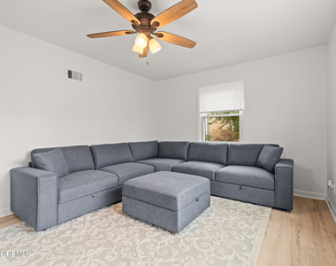 456 Harnell Avenue - Photo Thumbnail 6