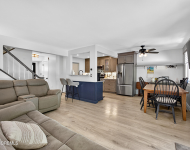 6 Swan Road - Photo Thumbnail 8