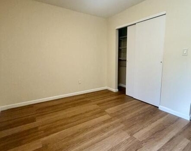 68 Overlook Way - Photo Thumbnail 10