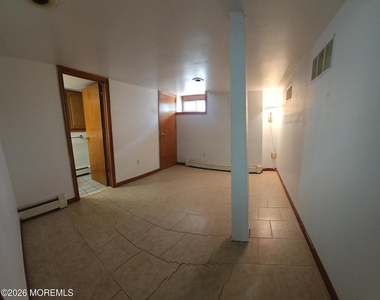 4 Reade Street - Photo Thumbnail 22