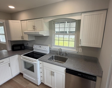 35 Milford Avenue - Photo Thumbnail 2