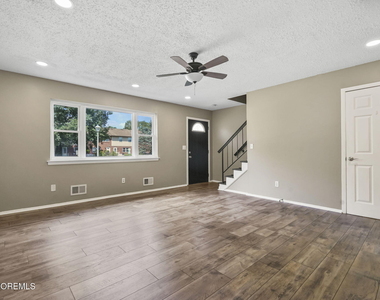 1062 Cheryl Court - Photo Thumbnail 15