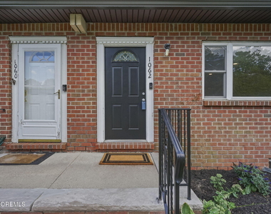 1062 Cheryl Court - Photo Thumbnail 3