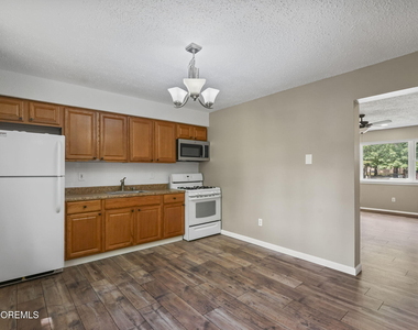 1062 Cheryl Court - Photo Thumbnail 6