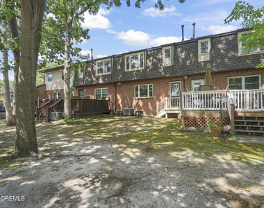 1062 Cheryl Court - Photo Thumbnail 21