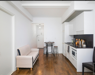 West 91st Street - Photo Thumbnail 2