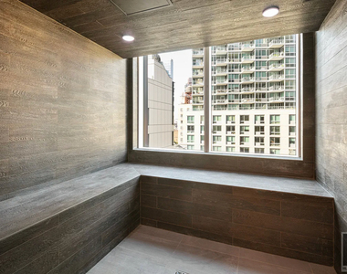 West 36th Street - Photo Thumbnail 10