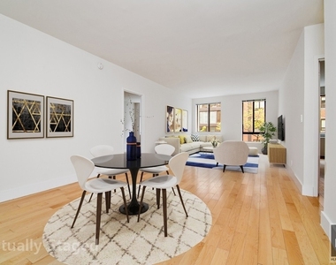 West 53 Street - Photo Thumbnail 1