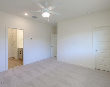 40285 W Chambers Drive - Photo Thumbnail 3