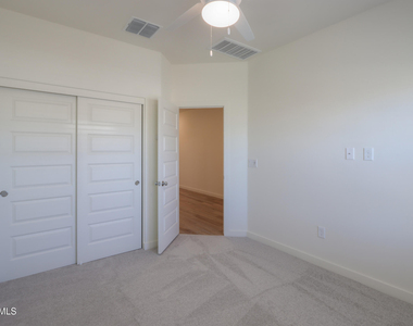 40285 W Chambers Drive - Photo Thumbnail 14