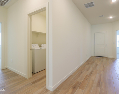 40285 W Chambers Drive - Photo Thumbnail 18