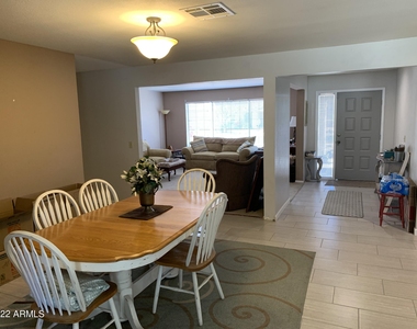 1832 E Hermosa Drive - Photo Thumbnail 6