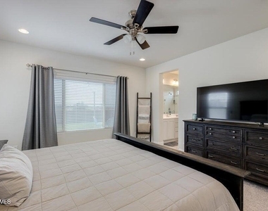 11023 E Tupelo Avenue - Photo Thumbnail 20
