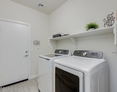 11023 E Tupelo Avenue - Photo Thumbnail 29