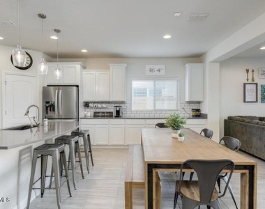 11023 E Tupelo Avenue - Photo Thumbnail 8