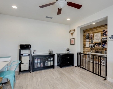 11023 E Tupelo Avenue - Photo Thumbnail 5