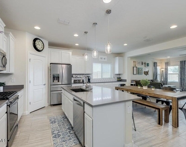 11023 E Tupelo Avenue - Photo Thumbnail 15