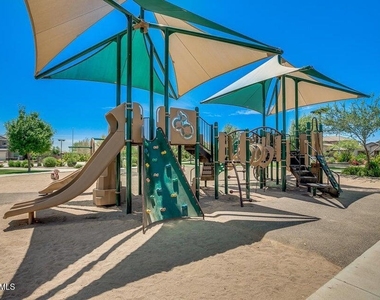 11023 E Tupelo Avenue - Photo Thumbnail 37