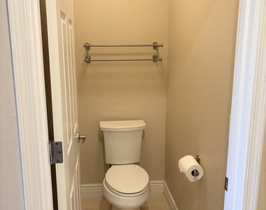 2565 E Southern Avenue - Photo Thumbnail 23