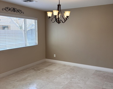 2565 E Southern Avenue - Photo Thumbnail 3