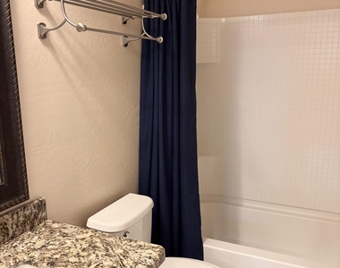 2565 E Southern Avenue - Photo Thumbnail 14