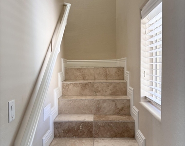 2565 E Southern Avenue - Photo Thumbnail 9