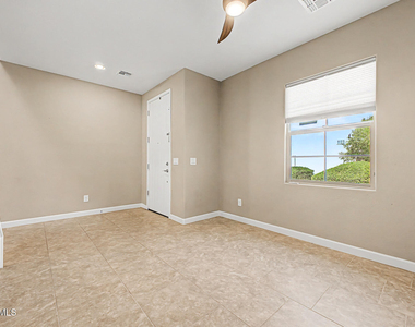 4128 S Greythorne Way - Photo Thumbnail 3