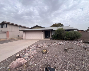 1412 E Redfield Road - Photo Thumbnail 1