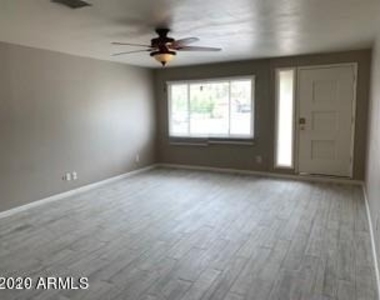 1412 E Redfield Road - Photo Thumbnail 5
