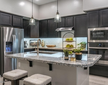 15550 S 5th Avenue - Photo Thumbnail 25