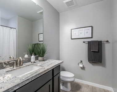 15550 S 5th Avenue - Photo Thumbnail 10
